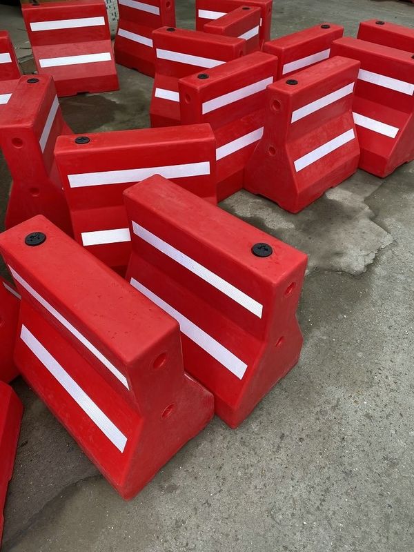 Rotomoldingプロダクト道の障壁560x560 4色